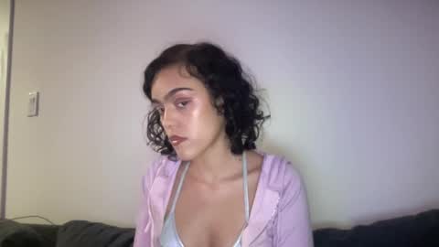 Snapshot of vickyyyx chatting on December 29, 8:44 am Goddess Victory online show from December 29, 8:44 am