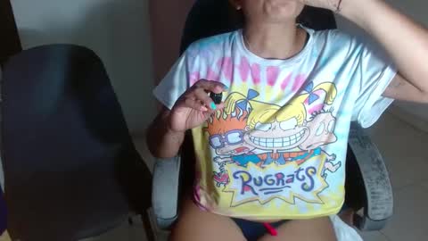 Snapshot of victoria_miler chatting on January 29, 11:25 pm VICKY online show from January 29, 11:25 pm