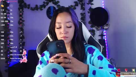 Victoria  online show from November 19, 4:56 am