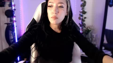 Victoria  online show from April 30, 12:27 am