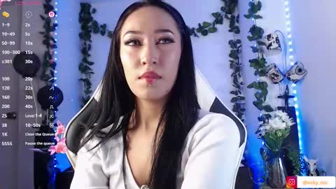 Victoria  online show from November 5, 2:06 am