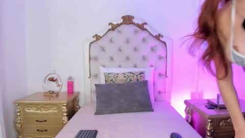 victoria  online show from March 15, 11:45 am