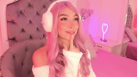 victoria_watsson online show from February 2, 12:13 pm