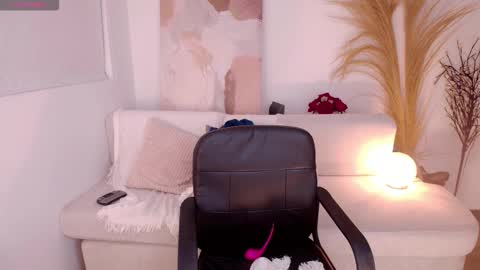 Victoria online show from March 29, 12:31 am