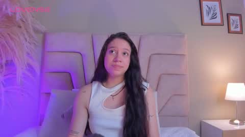 VIOLET MOON online show from February 17, 7:35 pm