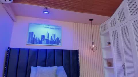 Viiolett online show from September 13, 7:55 pm