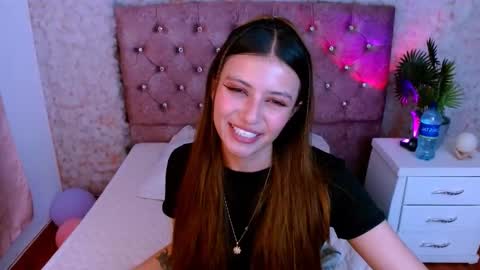 viky_evanss online show from March 10, 6:34 pm