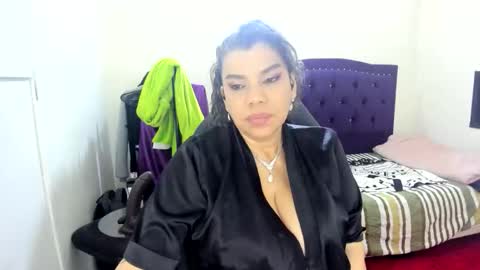 VIKY ADAMS online show from March 14, 5:58 pm