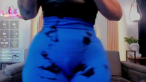 Violette online show from April 13, 6:09 pm