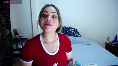 violet_bosh1 online show from June 12, 7:44 pm