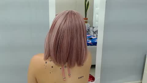 violet online show from February 25, 1:00 pm