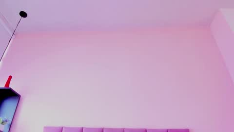 violet online show from February 21, 2:40 pm