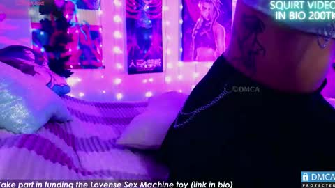 Deya online show from September 25, 11:20 am