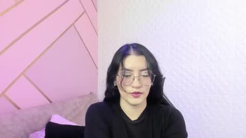 Snapshot of violeta_diazz chatting on September 25, 9:23 pm online show from September 25, 9:23 pm