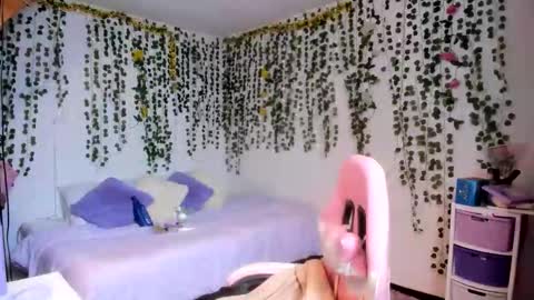 Violeta online show from December 18, 5:50 pm