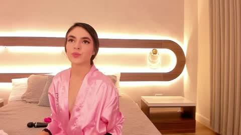 Violeta Sum online show from April 2, 1:52 pm