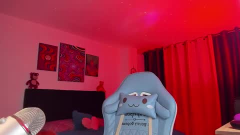 Snapshot of violetbunnyy1 chatting on October 30, 3:42 am Violet online show from October 30, 3:42 am