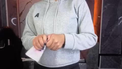 violeth_b online show from February 3, 12:43 pm