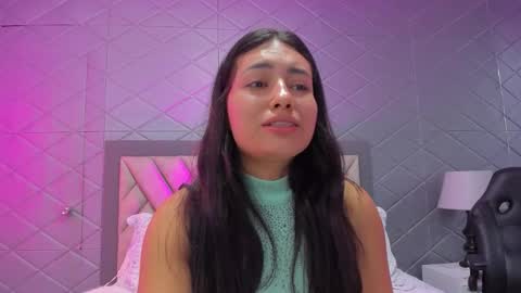 Violet Rousse online show from December 15, 4:56 pm