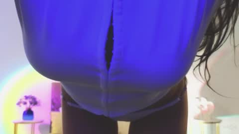 violetta_finch online show from April 14, 10:48 am