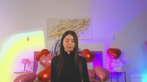 violetta_finch online show from February 14, 10:50 am