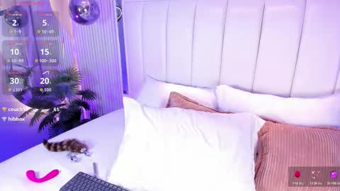 violettacolinss online show from March 13, 12:06 pm