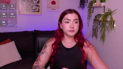 Violett Castel online show from April 4, 9:46 pm