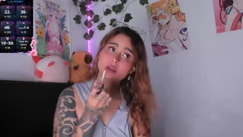 Snapshot of violetteramirez01 chatting on February 9, 3:45 pm Violette online show from February 9, 3:45 pm