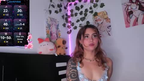 Snapshot of violetteramirez01 chatting on January 3, 7:50 pm Violette online show from January 3, 7:50 pm