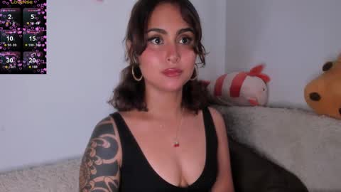 Snapshot of violetteramirez01 chatting on September 8, 10:09 pm Violette online show from September 8, 10:09 pm