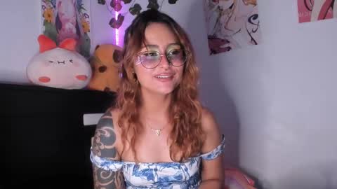 Snapshot of violetteramirez01 chatting on February 10, 9:36 pm Violette online show from February 10, 9:36 pm