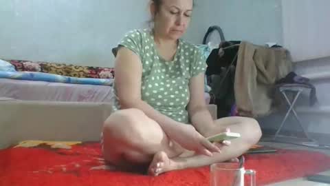 vip_charm777 online show from February 12, 1:40 am