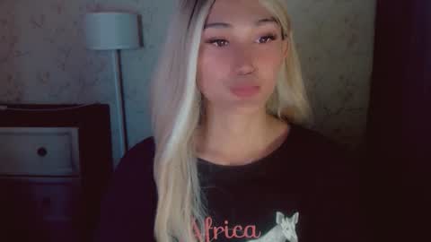 Pearl online show from April 15, 9:32 am