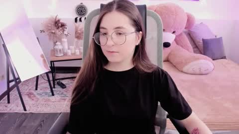 your love online show from March 9, 7:11 am