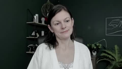 Vivian online show from March 23, 6:41 am