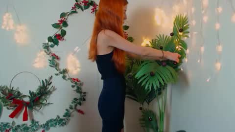 Vivien online show from December 2, 7:38 pm