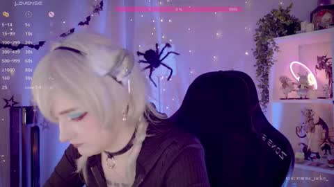 vronnier online show from November 13, 12:26 pm