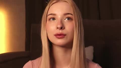 Nana online show from March 1, 5:07 am