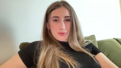 walkiria19 online show from March 15, 12:18 pm