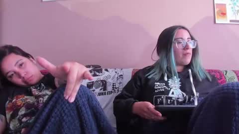 Waningrose  Lu online show from September 11, 9:37 pm