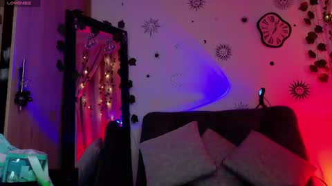 weed420moni online show from June 26, 5:41 am
