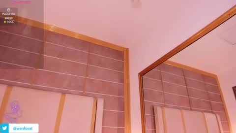 Wen fox  online show from March 19, 11:58 am