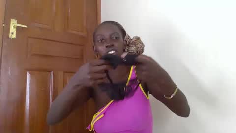 wet_pussy2025 online show from December 20, 9:52 pm