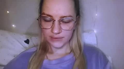 whitehex666 online show from January 5, 5:38 pm