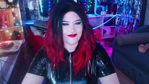 Laura  online show from January 19, 11:12 am