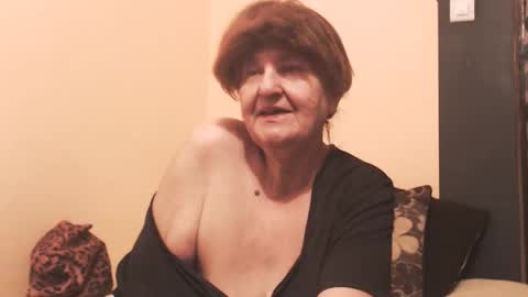 WildRedCat online show from May 31, 9:49 pm
