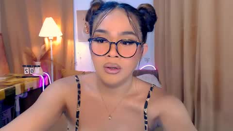 shea online show from April 3, 2:04 pm