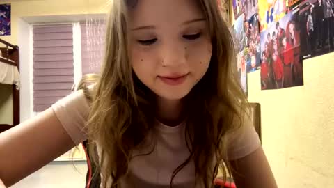 Olivia online show from February 5, 5:49 pm