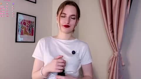 Sarah online show from June 12, 1:46 am