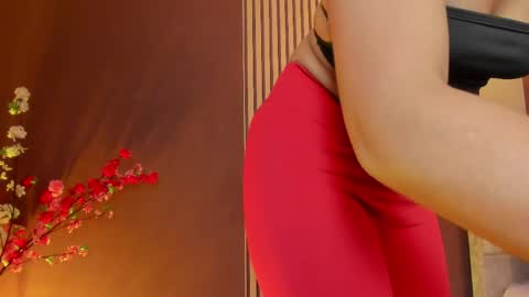 Wini Fer online show from April 14, 3:23 pm